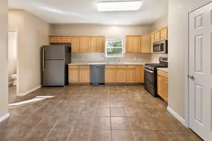 1311 E M. Franklin Ave, Austin, TX 78721 - Photo 7