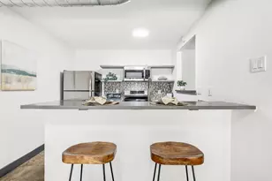 2124 Burton Dr, Austin, TX 78741 - Photo 11