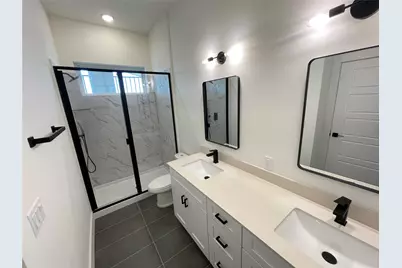 1811 Webberville Road #1301, Austin, TX 78721 - Photo 11