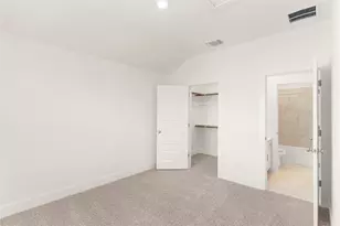 313 W Faulkner St, Liberty Hill, TX 78642 - Photo 21