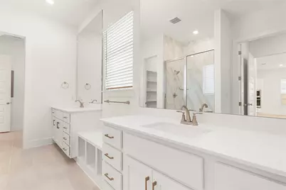 313 West Faulkner Street, Liberty Hill, TX 78642 - Photo 13