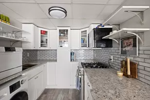 1800 Lavaca St, Austin, TX 78701 - Photo 13