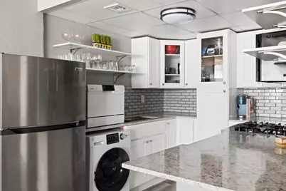 1800 Lavaca Street #207, Austin, TX 78701 - Photo 3