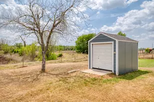 2950 County Road 484 Rd, Elgin, TX 78621 - Photo 23