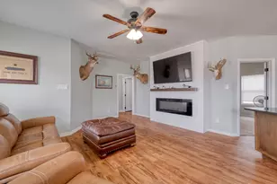2950 County Road 484 Rd, Elgin, TX 78621 - Photo 7