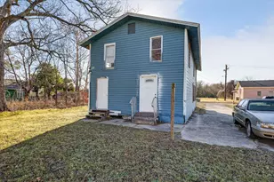 706 W 5th St, Hearne, TX 77859 - Photo 15
