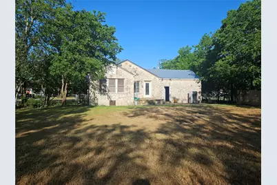 418 Wichita Street, Lockhart, TX 78644 - Photo 3