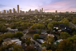 2302 E 11th St, Austin, TX 78702 - Photo 39