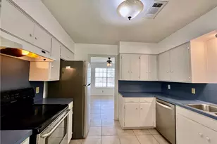 6703 Rustling Oaks Trail, Austin, TX 78759 - Photo 17