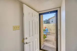 207 N Hi Circle N Street N, Horseshoe Bay, TX 78657 - Photo 15
