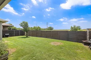 424 Sebring Cir, Hutto, TX 78634 - Photo 25