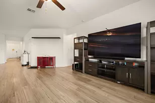 424 Sebring Cir, Hutto, TX 78634 - Photo 11