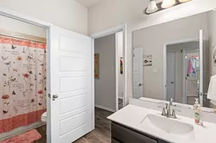 205 Four Star Dr, Elgin, TX 78621 - Photo 11