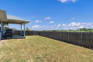205 Four Star Dr, Elgin, TX 78621 - Photo 31