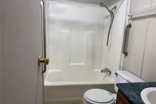 374 Plum St, Bastrop, TX 78602 - Photo 11