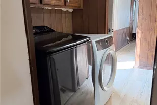 374 Plum St, Bastrop, TX 78602 - Photo 17