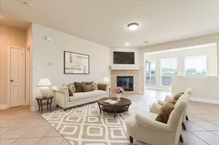 3831 Aqua Ln, Round Rock, TX 78681 - Photo 5