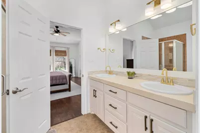 11201 West Cave Boulevard, Dripping Springs, TX 78620 - Photo 19