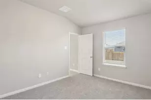 281 Texas Agate Dr, Kyle, TX 78640 - Photo 5