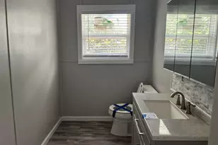 1813 Rhodes Rd, Austin, TX 78721 - Photo 11