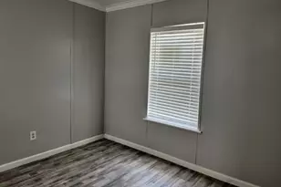 1813 Rhodes Rd, Austin, TX 78721 - Photo 5