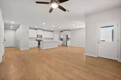 5107 Lemon Tree Path #127, Austin, TX 78723 - Photo 5