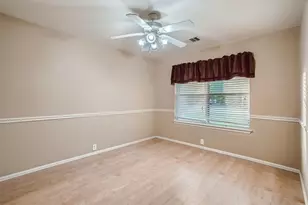 215 Spruce Dr, Kyle, TX 78640 - Photo 7