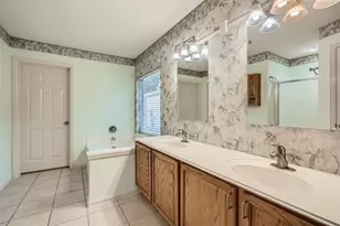 215 Spruce Dr, Kyle, TX 78640 - Photo 15