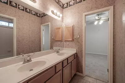 124 Stonehedge Boulevard, Georgetown, TX 78626 - Photo 19