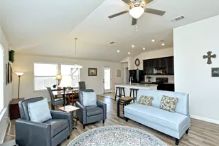 130 Sunshine Ln, Kyle, TX 78640 - Photo 13