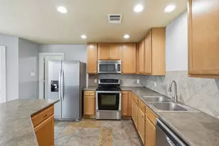 504 Castebar Dr, Round Rock, TX 78664 - Photo 7