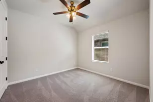 208 Golden Gate Ln, Kyle, TX 78640 - Photo 7