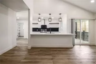 511 E 50th St, Austin, TX 78751 - Photo 7