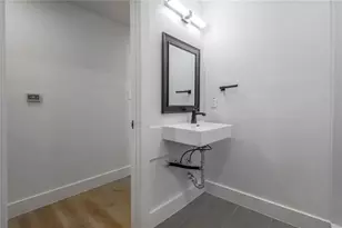511 E 50th St, Austin, TX 78751 - Photo 19