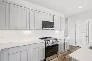 1240 Lavender Wy, Georgetown, TX 78628 - Photo 9