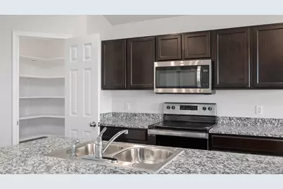 104 Little Green Trail, Jarrell, TX 76537 - Photo 7