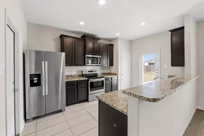 1579 Violet Lane, Kyle, TX 78640 - Photo 9