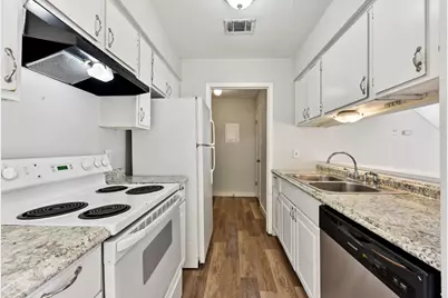 1210 Southport Drive, Austin, TX 78704 - Photo 23