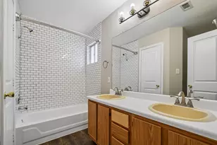 1611 Lantern Light Dr, Round Rock, TX 78681 - Photo 33