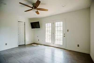 204 E Lakeshore Drive, Dripping Springs, TX 78620 - Photo 25