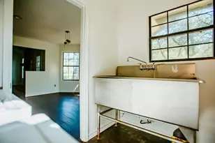 204 E Lakeshore Dr, Dripping Springs, TX 78620 - Photo 17