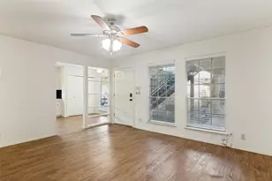 1212 Hollow Creek Dr, Austin, TX 78704 - Photo 3