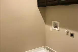 6814 E Riverside Dr, Austin, TX 78741 - Photo 17