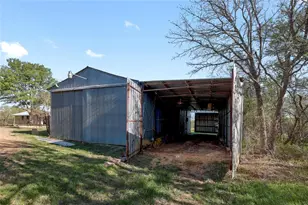235 Mesquite Dr, Cedar Creek, TX 78612 - Photo 33