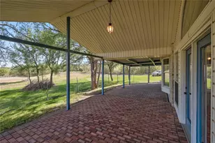235 Mesquite Dr, Cedar Creek, TX 78612 - Photo 27
