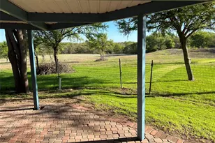 235 Mesquite Dr, Cedar Creek, TX 78612 - Photo 29