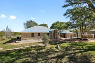 235 Mesquite Dr, Cedar Creek, TX 78612 - Photo 37