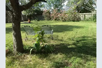 1110 Mountain View Drive, Pflugerville, TX 78660 - Photo 11