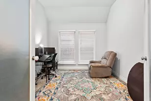 321 Berkeley Pl, Georgetown, TX 78628 - Photo 3