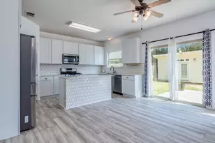 112 Maplewood N, Kyle, TX 78640 - Photo 7